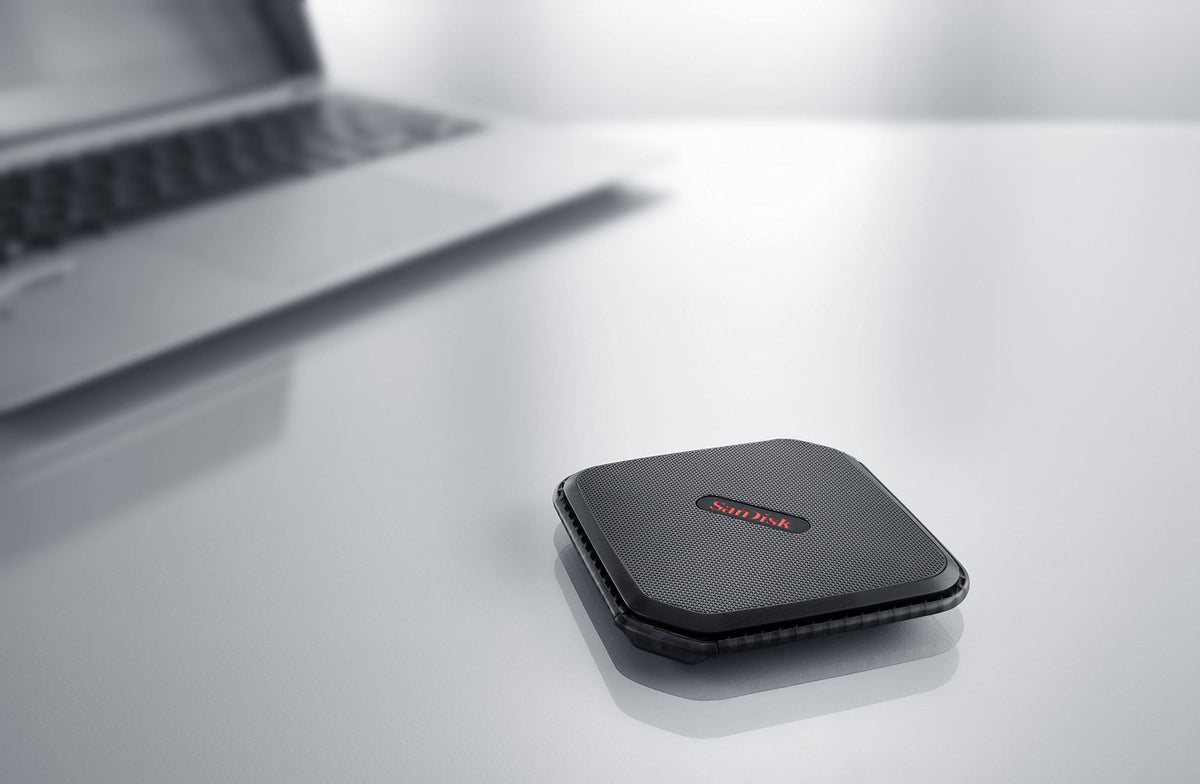 1 TB External SSD - USB 3.0 X938